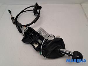 Gebruikte Versnellingspook Fiat 500 (312) 1.2 Prijs € 50,00 Margeregeling aangeboden door Maresia Parts