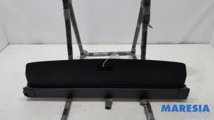 Gebruikte Bagageruimte Dekzeil Peugeot 508 SW (8E/8U) 2.0 BlueHDi 180 16V Prijs € 175,39 Inclusief btw aangeboden door Maresia Parts