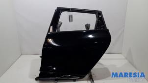 Gebruikte Deur 4Deurs links-achter Renault Clio IV Estate/Grandtour (7R) 0.9 Energy TCE 12V Prijs € 225,00 Margeregeling aangeboden door Maresia Parts