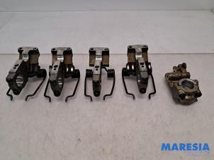 Gebruikte Nokkenashuis Citroen C4 Berline (NC) 1.6 16V VTi Prijs € 149,00 Margeregeling aangeboden door Maresia Parts