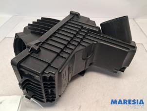 Gebruikte Luchtfilterhuis Peugeot 508 SW (8E/8U) 2.0 BlueHDi 180 16V Prijs € 40,00 Inclusief btw aangeboden door Maresia Parts