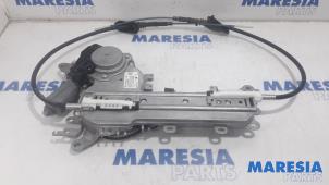 Gebruikte Achterklep motor Peugeot 508 SW (8E/8U) 2.0 HDiF 16V Autom. Prijs € 288,75 Margeregeling aangeboden door Maresia Parts