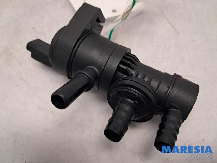 Gebruikte EGR Klep Citroen C4 Grand Picasso (3A) 1.6 16V THP 155 Prijs € 75,00 Margeregeling aangeboden door Maresia Parts
