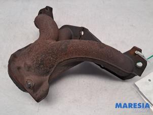 Gebruikte Uitlaatspruitstuk Renault Twingo II (CN) 1.2 16V Prijs € 40,00 Margeregeling aangeboden door Maresia Parts