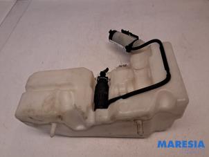 Gebruikte Ruitensproeiertank voor Fiat Ducato (250) 2.3 D 150 Multijet Prijs € 48,40 Inclusief btw aangeboden door Maresia Parts