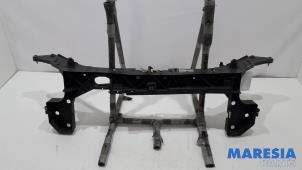 Gebruikte Voorfront Renault Clio III Estate/Grandtour (KR) 1.2 16V TCE 100 Prijs € 49,95 Margeregeling aangeboden door Maresia Parts