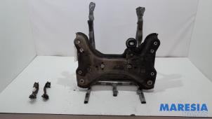 Gebruikte Subframe Renault Trafic (1FL/2FL/3FL/4FL) 1.6 dCi 125 Twin Turbo Prijs € 90,75 Inclusief btw aangeboden door Maresia Parts