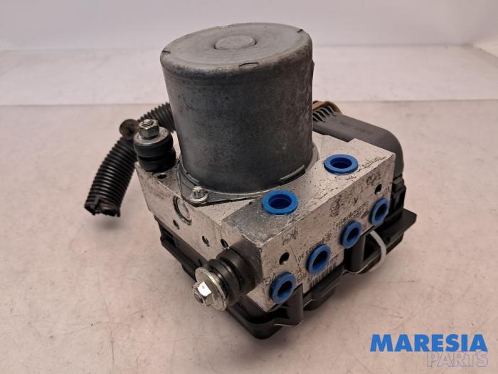 Gebruikte ABS Pomp Peugeot 3008 I (0U/HU) 1.6 VTI 16V Prijs € 129,99 Margeregeling aangeboden door Maresia Parts