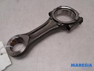 Gebruikte Drijfstang Fiat Ducato (250) 2.3 D 150 Multijet Prijs € 119,79 Inclusief btw aangeboden door Maresia Parts