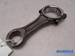 Gebruikte Drijfstang Fiat Ducato (250) 2.3 D 150 Multijet Prijs € 119,79 Inclusief btw aangeboden door Maresia Parts