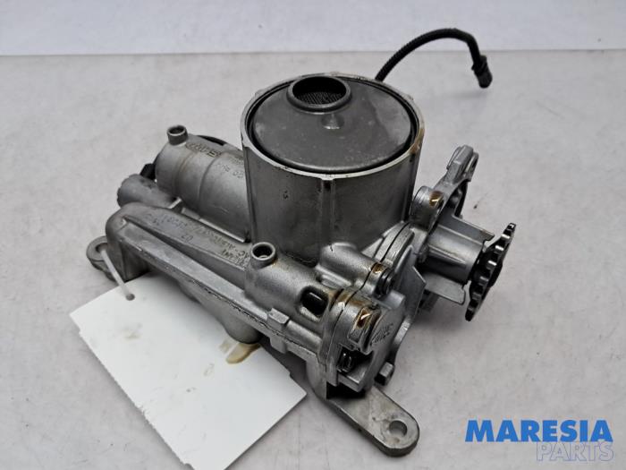 Gebruikte Oliepomp Citroen C4 Berline (NC) 1.4 16V VTi Prijs € 150,00 Margeregeling aangeboden door Maresia Parts