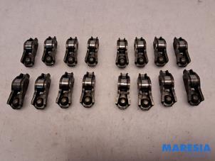 Gebruikte Tuimelaar Citroen C4 Berline (NC) 1.4 16V VTi Prijs € 40,00 Margeregeling aangeboden door Maresia Parts