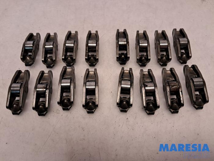 Gebruikte Tuimelaar Renault Master III (FV) 2.3 dCi 100 16V FWD Prijs € 60,49 Inclusief btw aangeboden door Maresia Parts
