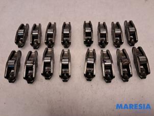 Gebruikte Tuimelaar Renault Master III (FV) 2.3 dCi 100 16V FWD Prijs € 60,49 Inclusief btw aangeboden door Maresia Parts