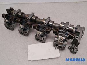 Gebruikte Nokkenas Citroen C4 Berline (NC) 1.4 16V VTi Prijs € 250,00 Margeregeling aangeboden door Maresia Parts