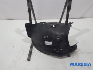 Gebruikte Modderkuip Renault Clio III Estate/Grandtour (KR) 1.2 16V TCE 100 Prijs € 25,00 Margeregeling aangeboden door Maresia Parts