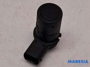 Gebruikte PDC Sensor Renault Clio III Estate/Grandtour (KR) 1.2 16V TCE 100 Prijs € 25,00 Margeregeling aangeboden door Maresia Parts