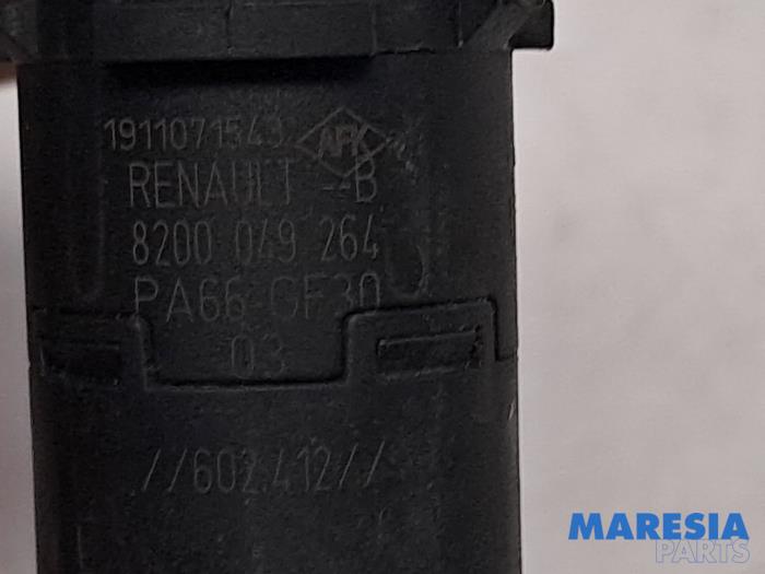 PDC Sensor van een Renault Clio III Estate/Grandtour (KR) 1.2 16V TCE 100 2008