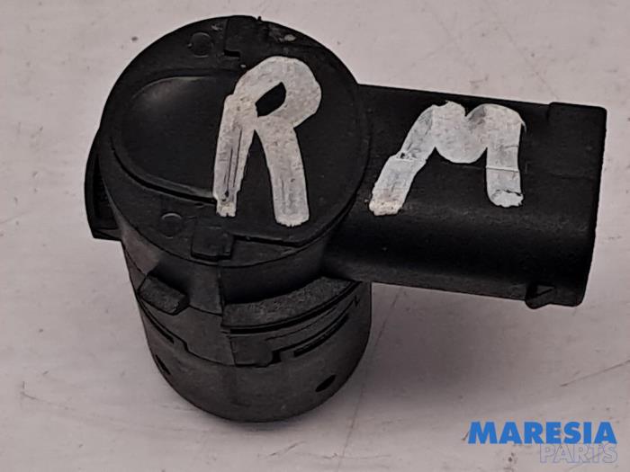 PDC Sensor van een Renault Clio III Estate/Grandtour (KR) 1.2 16V TCE 100 2008