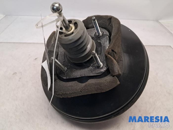 Gebruikte Rembol Peugeot 208 I (CA/CC/CK/CL) 1.0 Vti 12V PureTech Prijs € 50,00 Margeregeling aangeboden door Maresia Parts