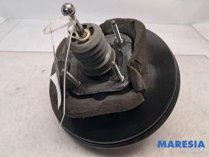 Gebruikte Rembol Peugeot 208 I (CA/CC/CK/CL) 1.0 Vti 12V PureTech Prijs € 50,00 Margeregeling aangeboden door Maresia Parts