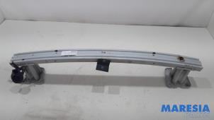 Gebruikte Bumperframe voor Opel Vivaro 1.6 CDTi BiTurbo 145 Prijs € 108,89 Inclusief btw aangeboden door Maresia Parts