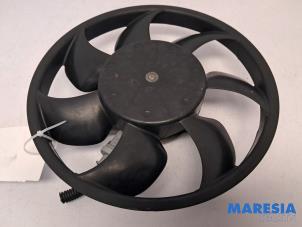 Gebruikte Koelvin Motor Opel Vivaro 1.6 CDTi BiTurbo 145 Prijs € 90,75 Inclusief btw aangeboden door Maresia Parts