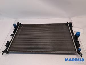 Gebruikte Radiateur Citroen C4 Grand Picasso (3A) 1.2 12V PureTech 130 Prijs € 50,00 Margeregeling aangeboden door Maresia Parts