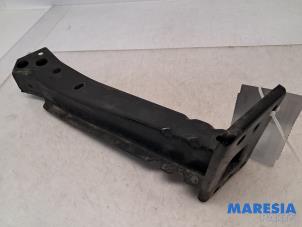 Gebruikte Frontdeel steun Fiat 500 (312) 0.9 TwinAir 80 Prijs € 25,00 Margeregeling aangeboden door Maresia Parts