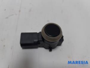 Gebruikte PDC Sensor Citroen C4 Grand Picasso (3A) 1.2 12V PureTech 130 Prijs € 19,00 Margeregeling aangeboden door Maresia Parts