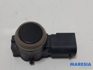 Gebruikte PDC Sensor Citroen C4 Grand Picasso (3A) 1.2 12V PureTech 130 Prijs € 19,00 Margeregeling aangeboden door Maresia Parts