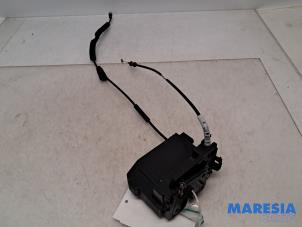 Gebruikte Deurslot Mechaniek 4Deurs rechts-achter Citroen C4 Grand Picasso (3A) 1.2 12V PureTech 130 Prijs € 34,95 Margeregeling aangeboden door Maresia Parts