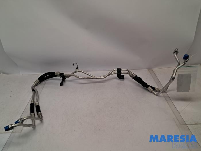Gebruikte Oliedruk Leiding Alfa Romeo Giulia (952) 2.0 T 16V Veloce Q4 Prijs € 160,00 Margeregeling aangeboden door Maresia Parts