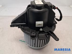 Gebruikte Kachel Ventilatiemotor Citroen C4 Grand Picasso (3A) 1.2 12V PureTech 130 Prijs € 90,00 Margeregeling aangeboden door Maresia Parts