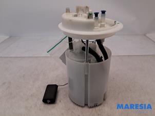 Gebruikte Tank element Pomp Fiat Punto III (199) 0.9 TwinAir Turbo 100 Prijs € 40,00 Margeregeling aangeboden door Maresia Parts