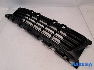 Gebruikte Bumper Rooster Peugeot 308 SW (L4/L9/LC/LJ/LR) 1.2 12V e-THP PureTech 110 Prijs € 105,00 Margeregeling aangeboden door Maresia Parts