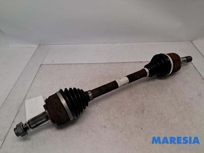 Gebruikte Steekas links-voor Renault Master III (MA/MB/MC/MD/MH/MF/MG/MH) 2.3 dCi 135 16V FWD Prijs € 302,49 Inclusief btw aangeboden door Maresia Parts
