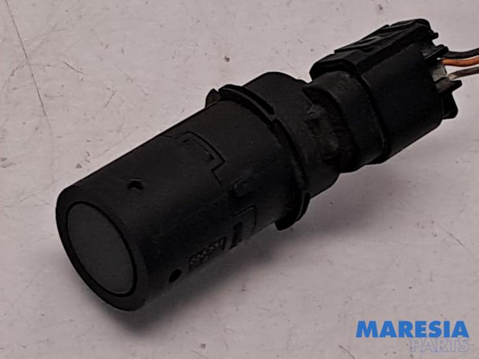 Gebruikte Sensor PDC Renault Espace (JK) 2.0 Turbo 16V Grand Espace Prijs € 25,00 Margeregeling aangeboden door Maresia Parts