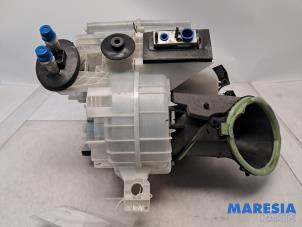 Gebruikte Chaufagebak Peugeot 2008 (CU) 1.2 Vti 12V PureTech 82 Prijs € 210,00 Margeregeling aangeboden door Maresia Parts