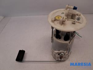 Gebruikte Tank element Pomp Renault Espace (JK) 2.0 Turbo 16V Grand Espace Prijs € 35,00 Margeregeling aangeboden door Maresia Parts