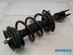 Gebruikte Mac Phersonpoot links-voor Renault Espace (JK) 2.0 Turbo 16V Grand Espace Prijs € 80,00 Margeregeling aangeboden door Maresia Parts