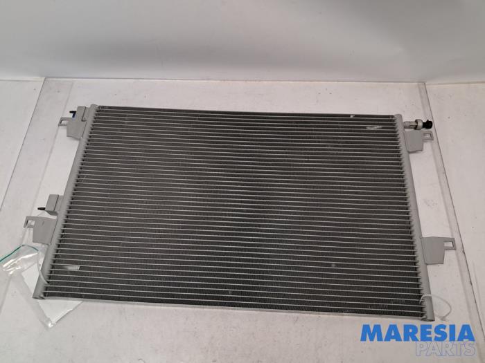 Airco Condensor van een Renault Espace (JK) 2.0 Turbo 16V Grand Espace 2008