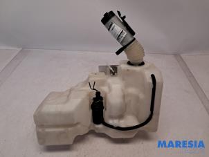 Gebruikte Ruitensproeiertank voor Fiat Ducato (250) 2.3 D 130 Multijet Prijs € 48,40 Inclusief btw aangeboden door Maresia Parts