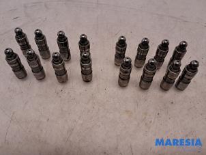 Gebruikte Klepstoter Renault Laguna II Grandtour (KG) 1.8 16V Prijs € 30,00 Margeregeling aangeboden door Maresia Parts