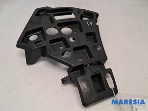 Gebruikte Bumpersteun links-voor Peugeot 5008 I (0A/0E) 1.6 HDiF 16V Prijs € 30,00 Margeregeling aangeboden door Maresia Parts
