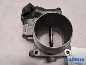 Gebruikte Gasklephuis Renault Master III (EV/HV/UV/VA/VB/VD/VF/VG/VJ) 2.3 dCi 145 16V FWD Prijs € 93,78 Inclusief btw aangeboden door Maresia Parts