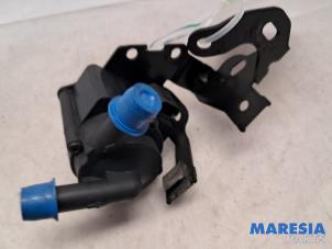 Gebruikte Waterpomp Citroen C5 III Tourer (RW) 1.6 16V THP 155 Prijs € 74,99 Margeregeling aangeboden door Maresia Parts