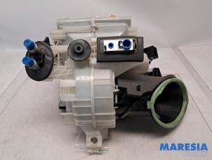 Gebruikte Chaufagebak Peugeot 208 I (CA/CC/CK/CL) 1.2 Vti 12V PureTech 82 Prijs € 195,00 Margeregeling aangeboden door Maresia Parts