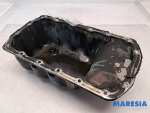 Gebruikte Carterpan Citroen C4 Picasso (3D/3E) 1.6 16V THP 155 Prijs € 24,99 Margeregeling aangeboden door Maresia Parts