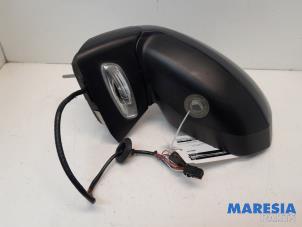 Gebruikte Buitenspiegel links Peugeot 3008 I (0U/HU) 1.6 16V THP 155 Prijs € 75,00 Margeregeling aangeboden door Maresia Parts
